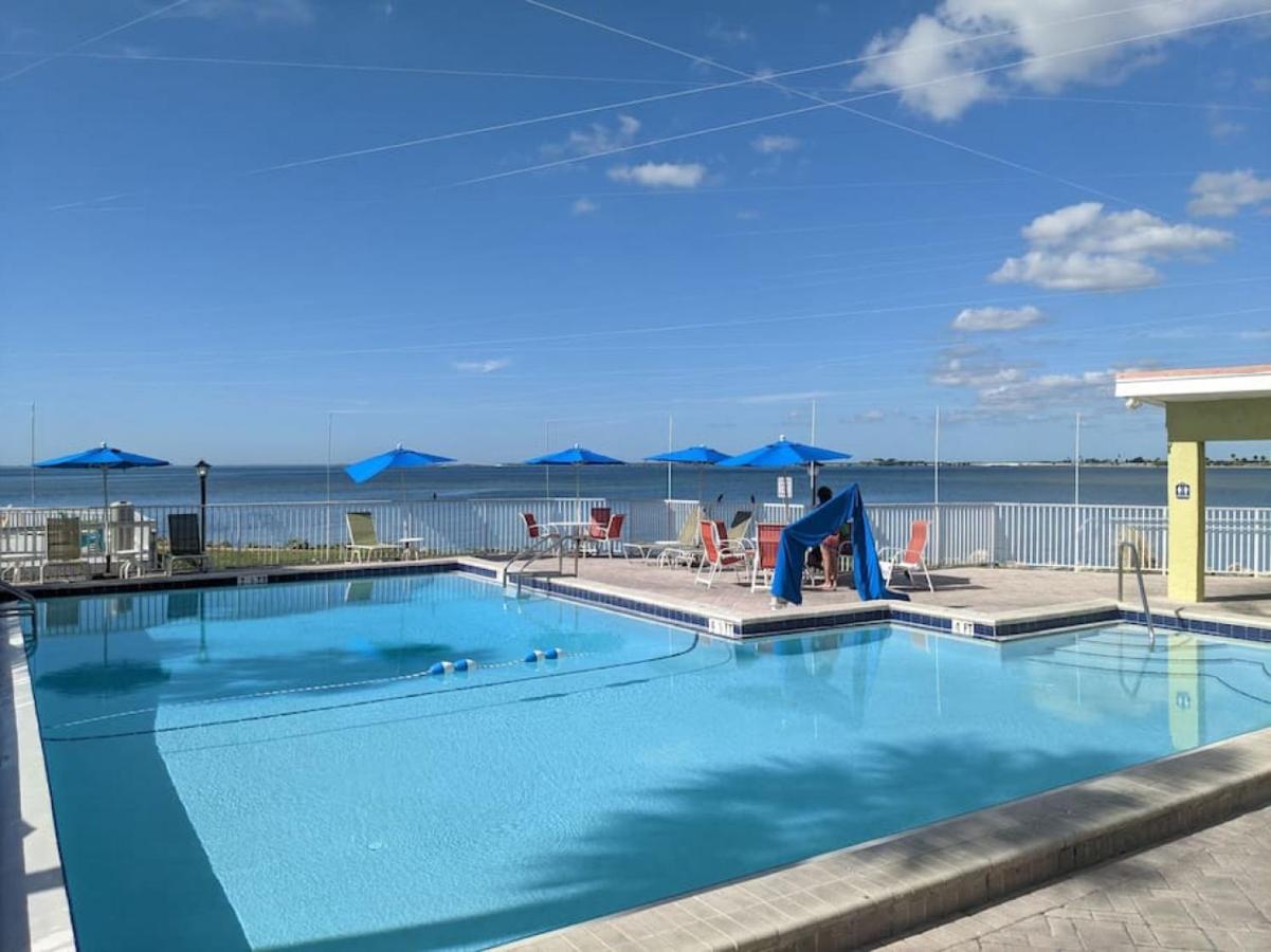 Wake Up To Ocean Views From Your Private Balcony Tampa Exterior photo