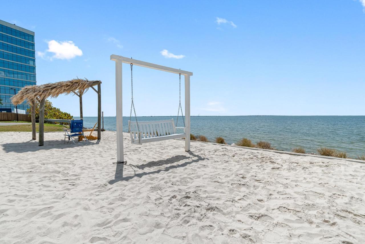 Wake Up To Ocean Views From Your Private Balcony Tampa Exterior photo