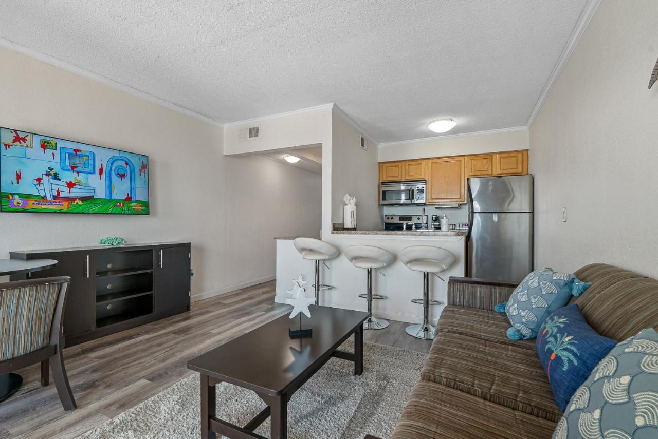 Wake Up To Ocean Views From Your Private Balcony Tampa Exterior photo