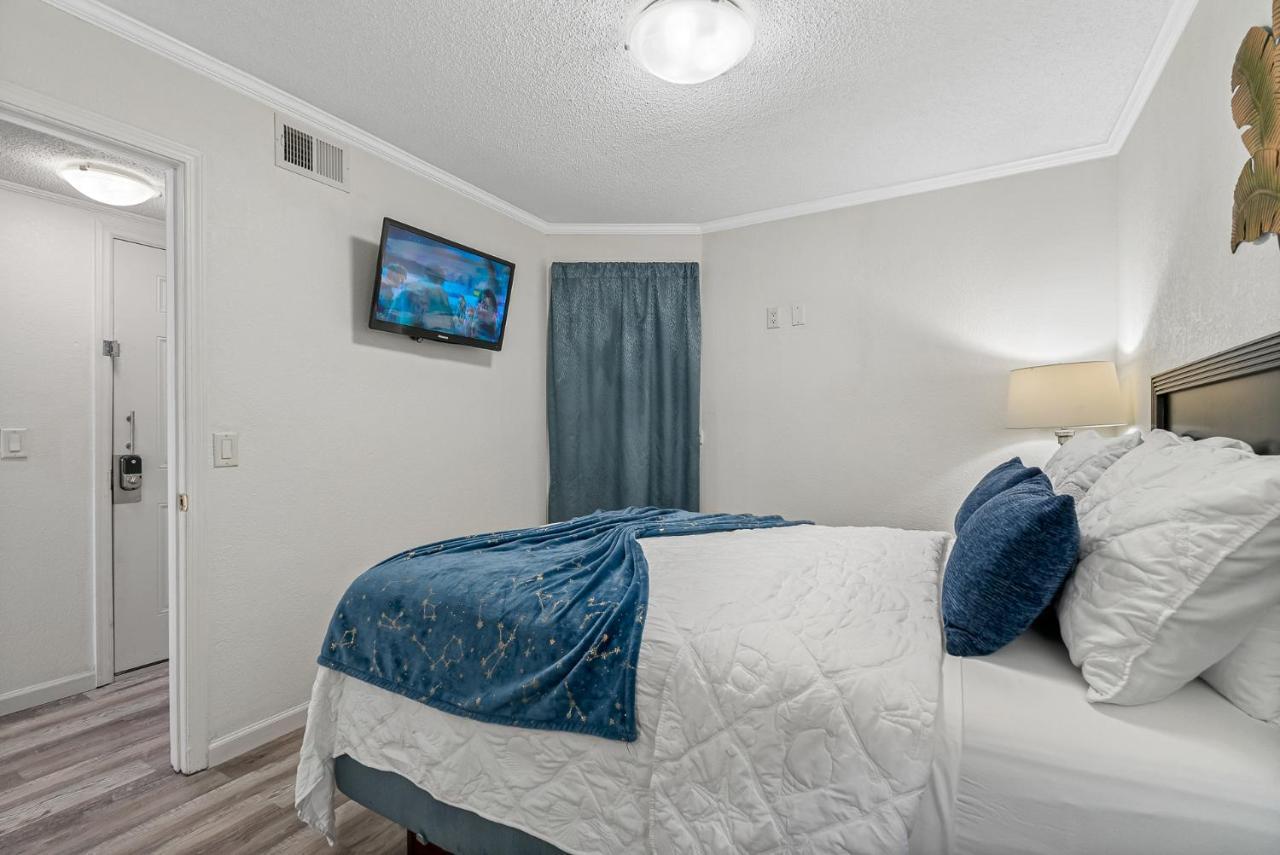 Wake Up To Ocean Views From Your Private Balcony Tampa Exterior photo