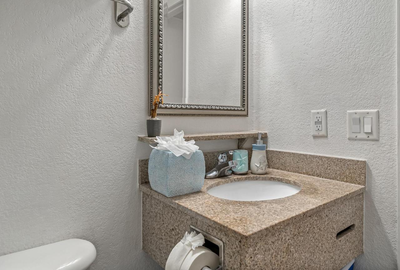 Wake Up To Ocean Views From Your Private Balcony Tampa Exterior photo