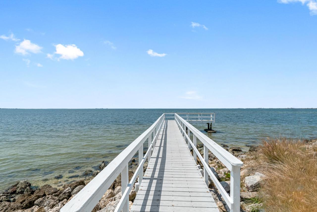 Wake Up To Ocean Views From Your Private Balcony Tampa Exterior photo